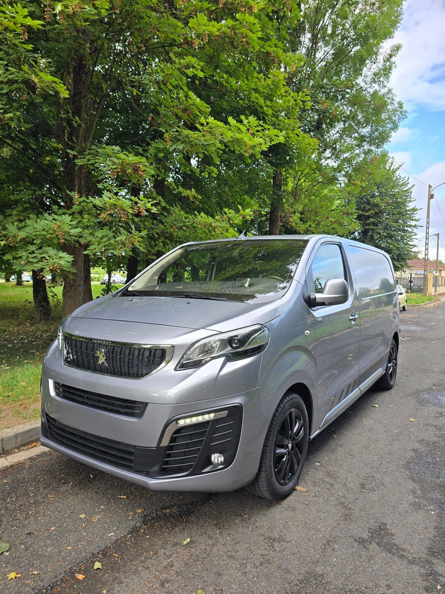 Peugeot Expert Sport (M) 2.0 diesel 180ch EAT8