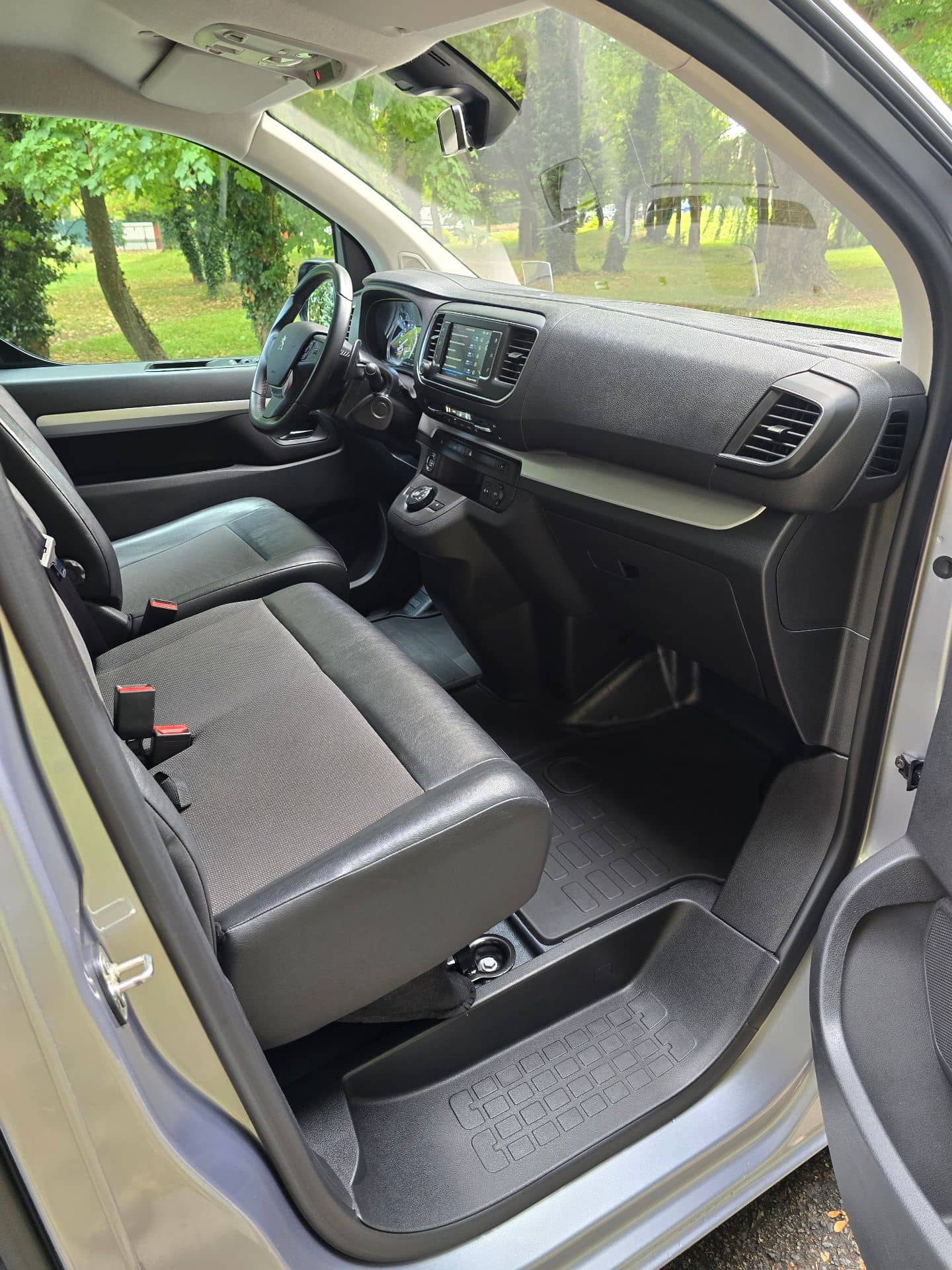 Peugeot Expert — photo 10