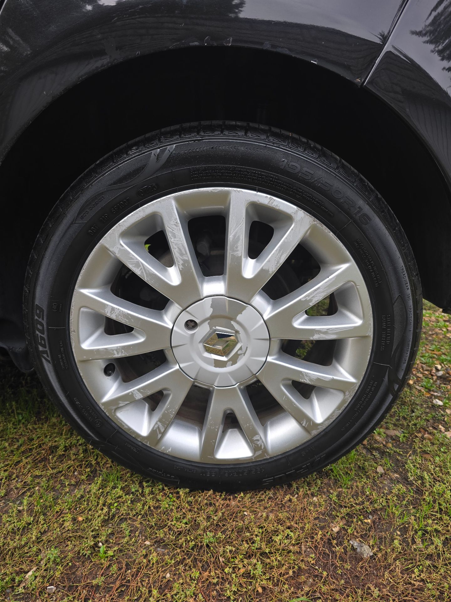 Renault Clio — photo 7