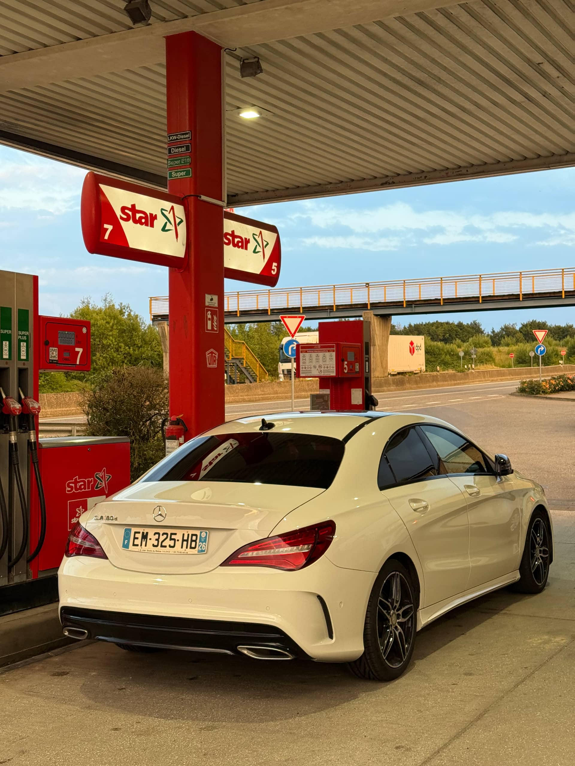 Mercedes-Benz CLA — photo 2
