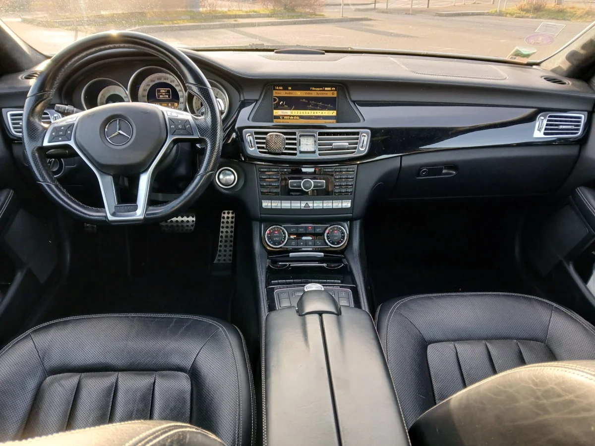 Mercedes-Benz CLS — photo 7