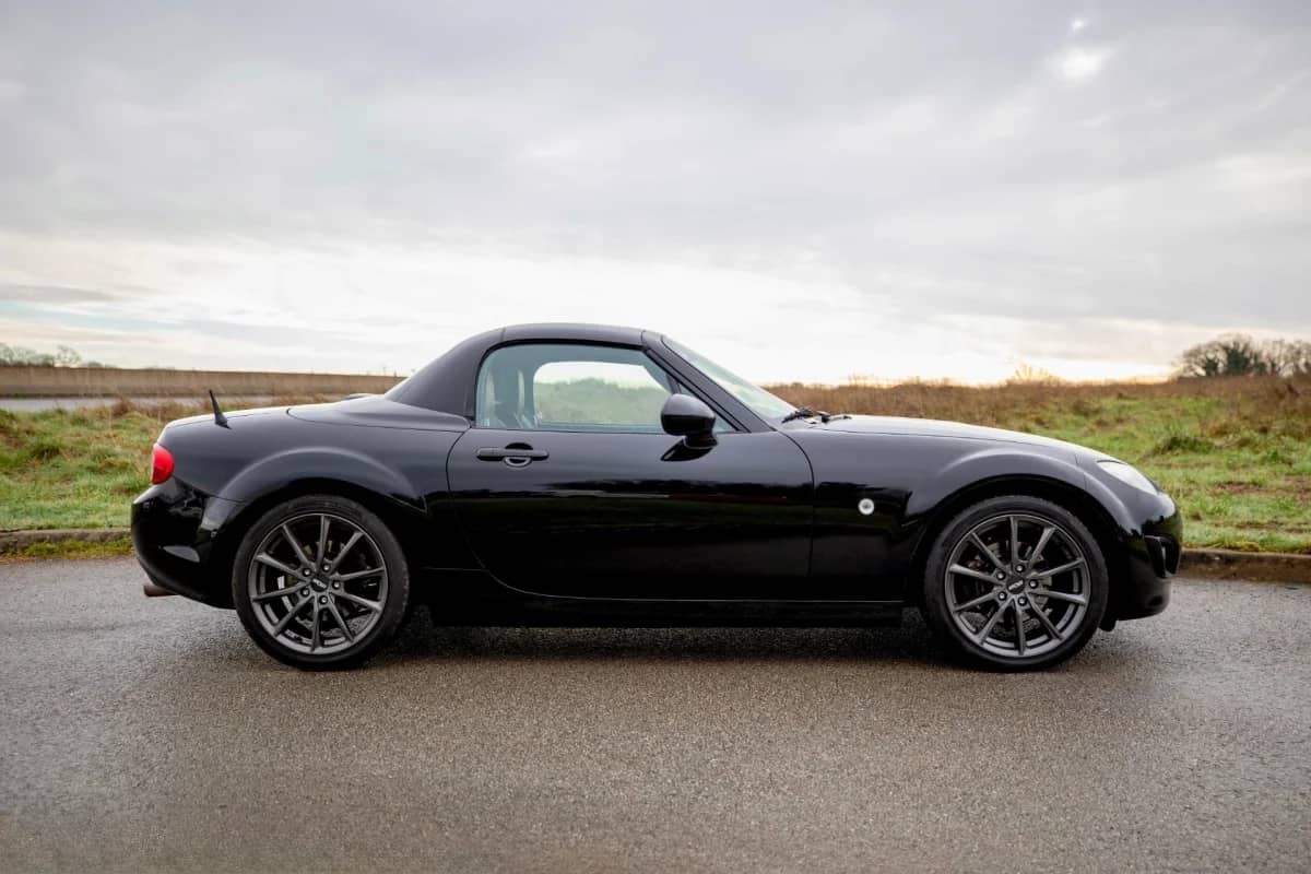 Mazda MX-5 — photo 3