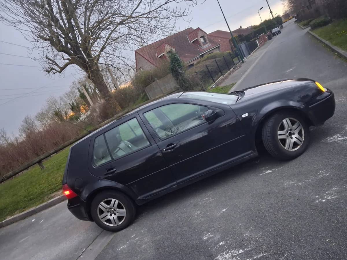 Volkswagen Golf — photo 5