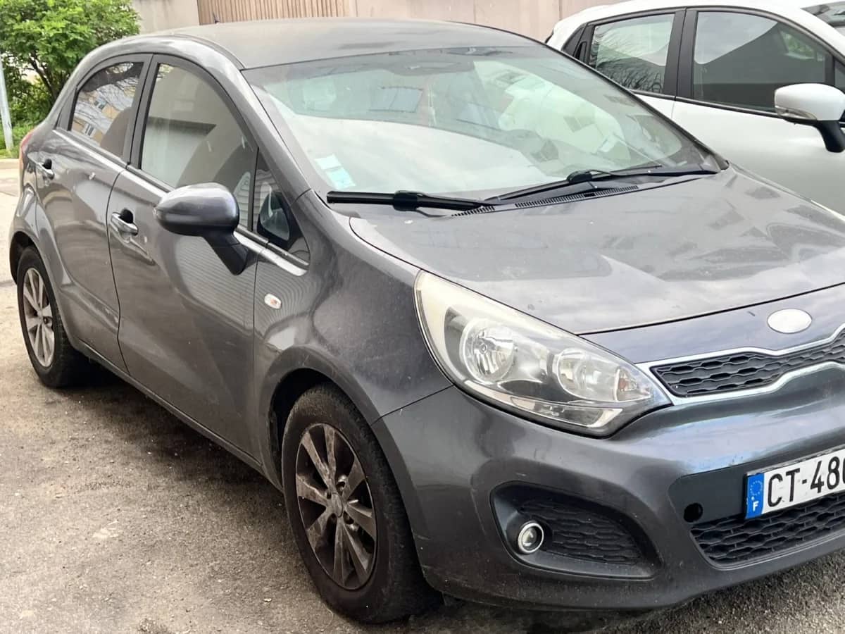 Kia Rio — photo 1