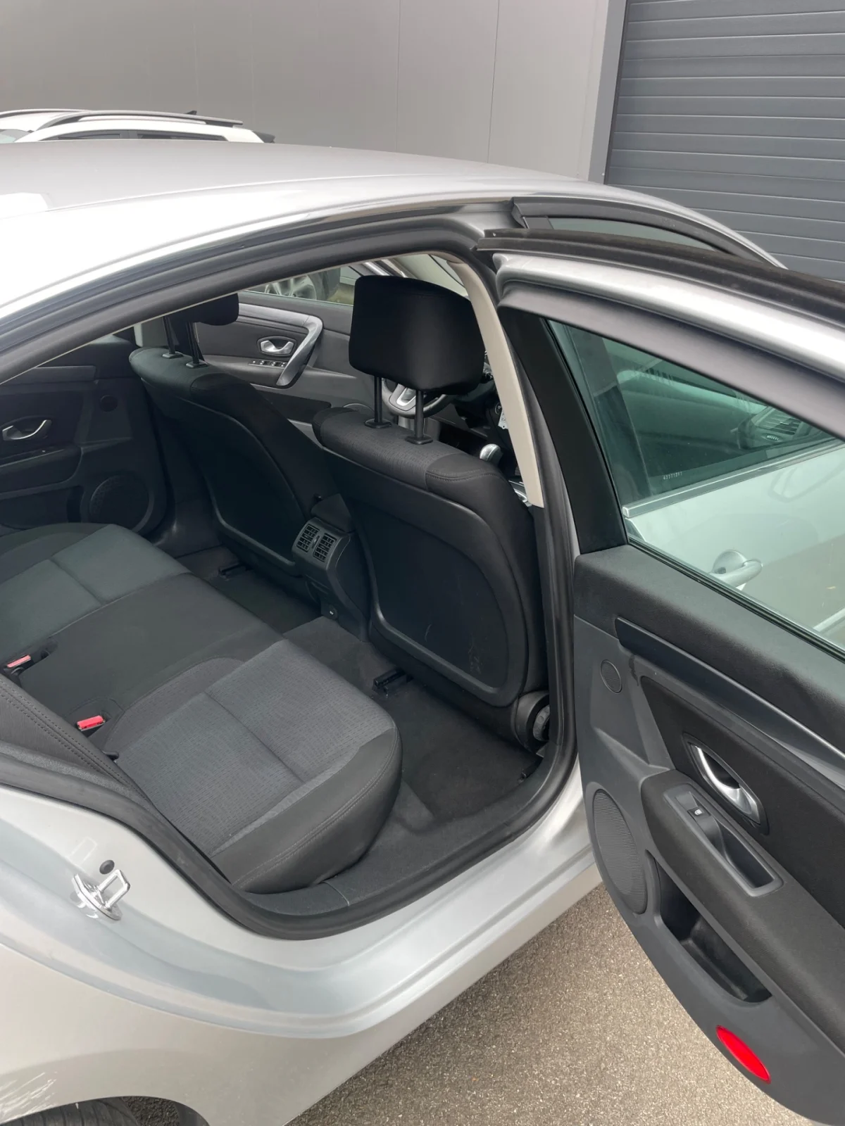 Renault Laguna — photo 4