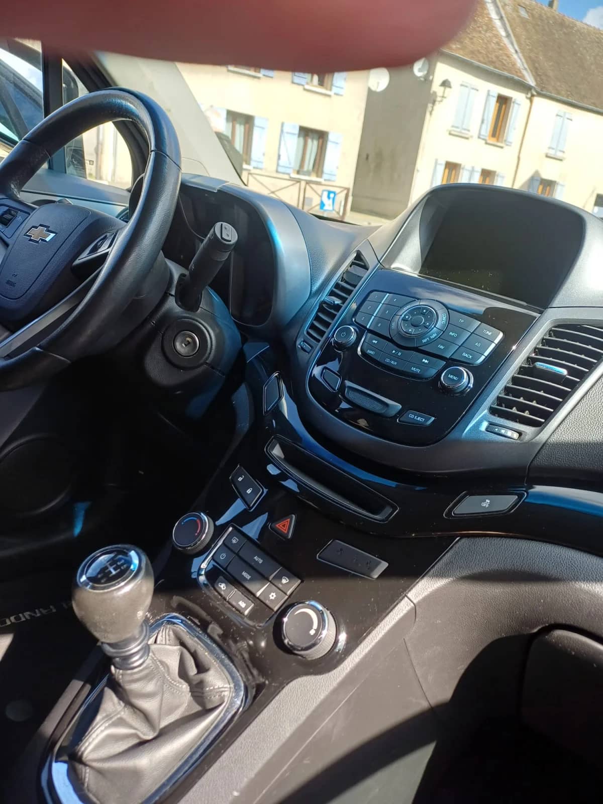 Chevrolet  — photo 4