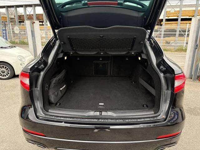 Maserati Levante — photo 5