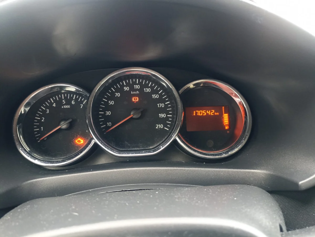 Dacia Sandero — photo 7