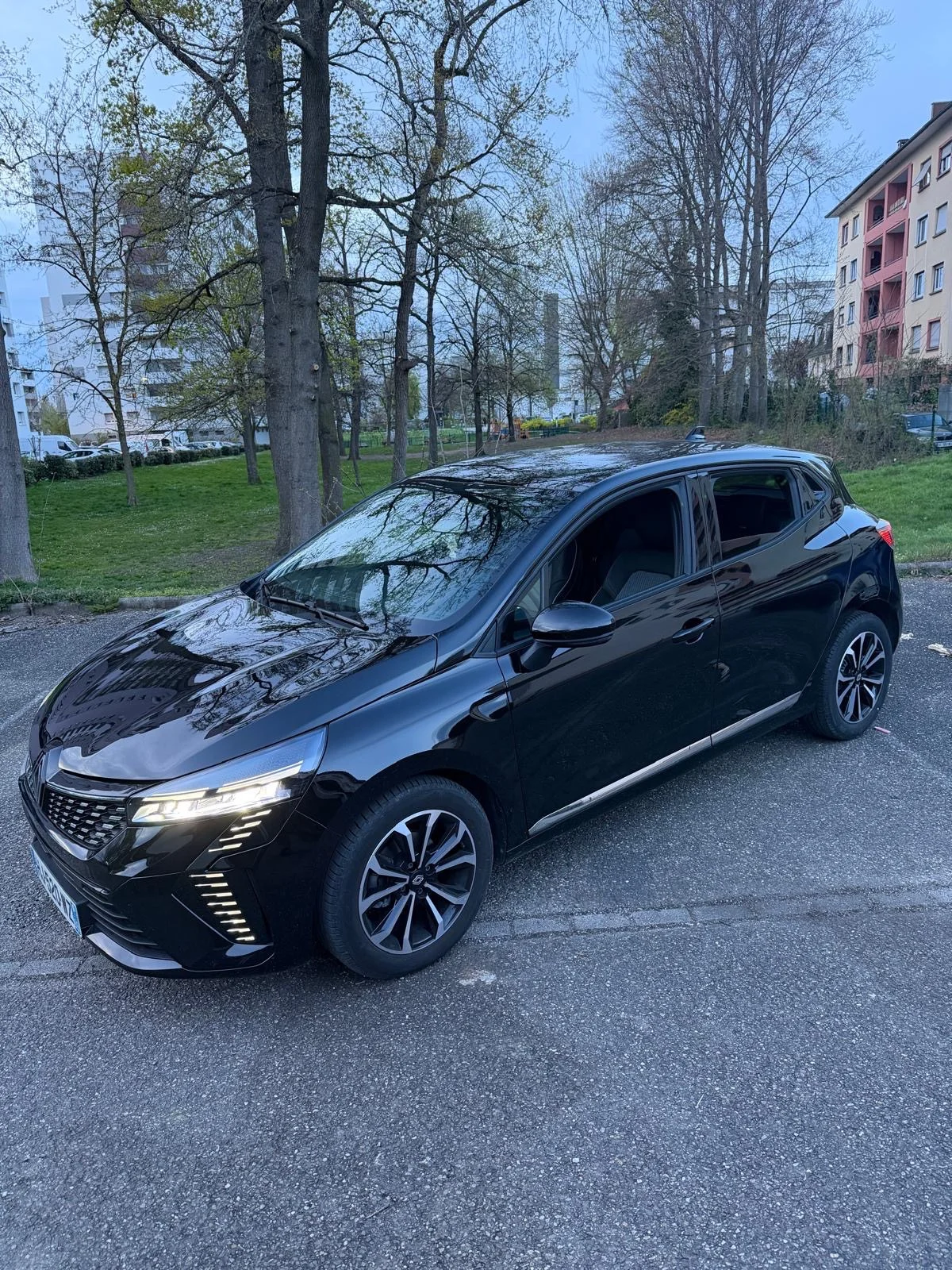 Renault  — photo 1