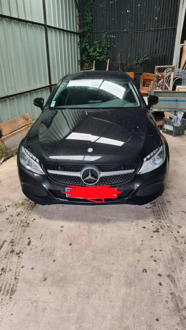 Mercedes Classe C 2015 - Diesel Automatique 76257 km