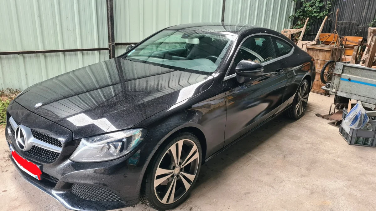 Mercedes-Benz  — photo 2