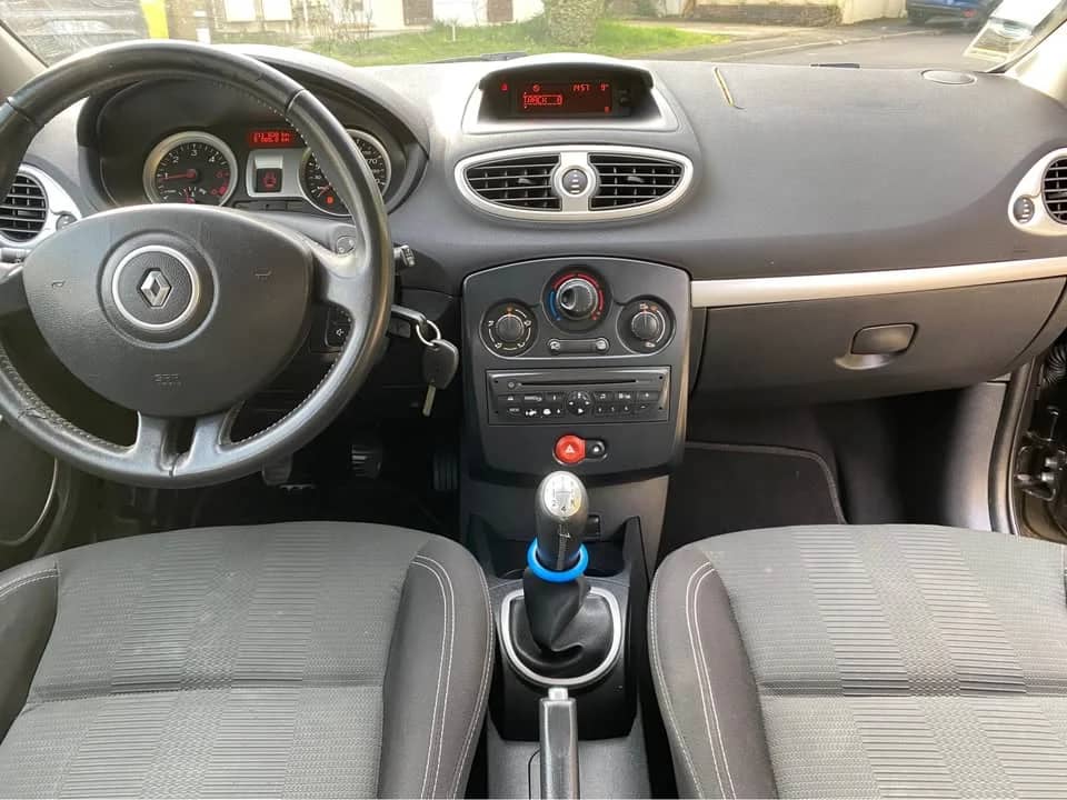 Renault  — photo 2