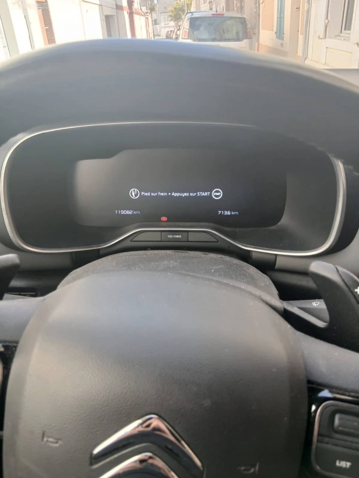 Citroen C5 AirCross — photo 2