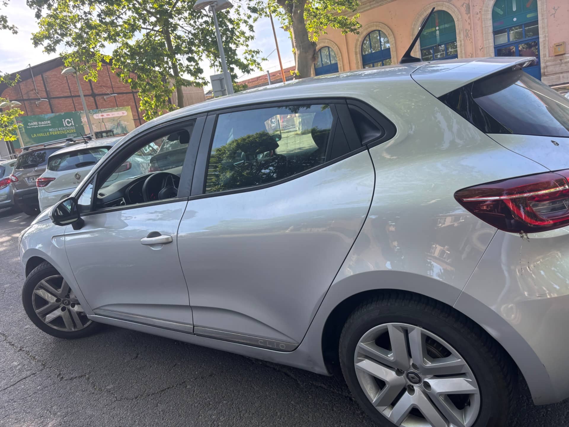 Renault  — photo 2