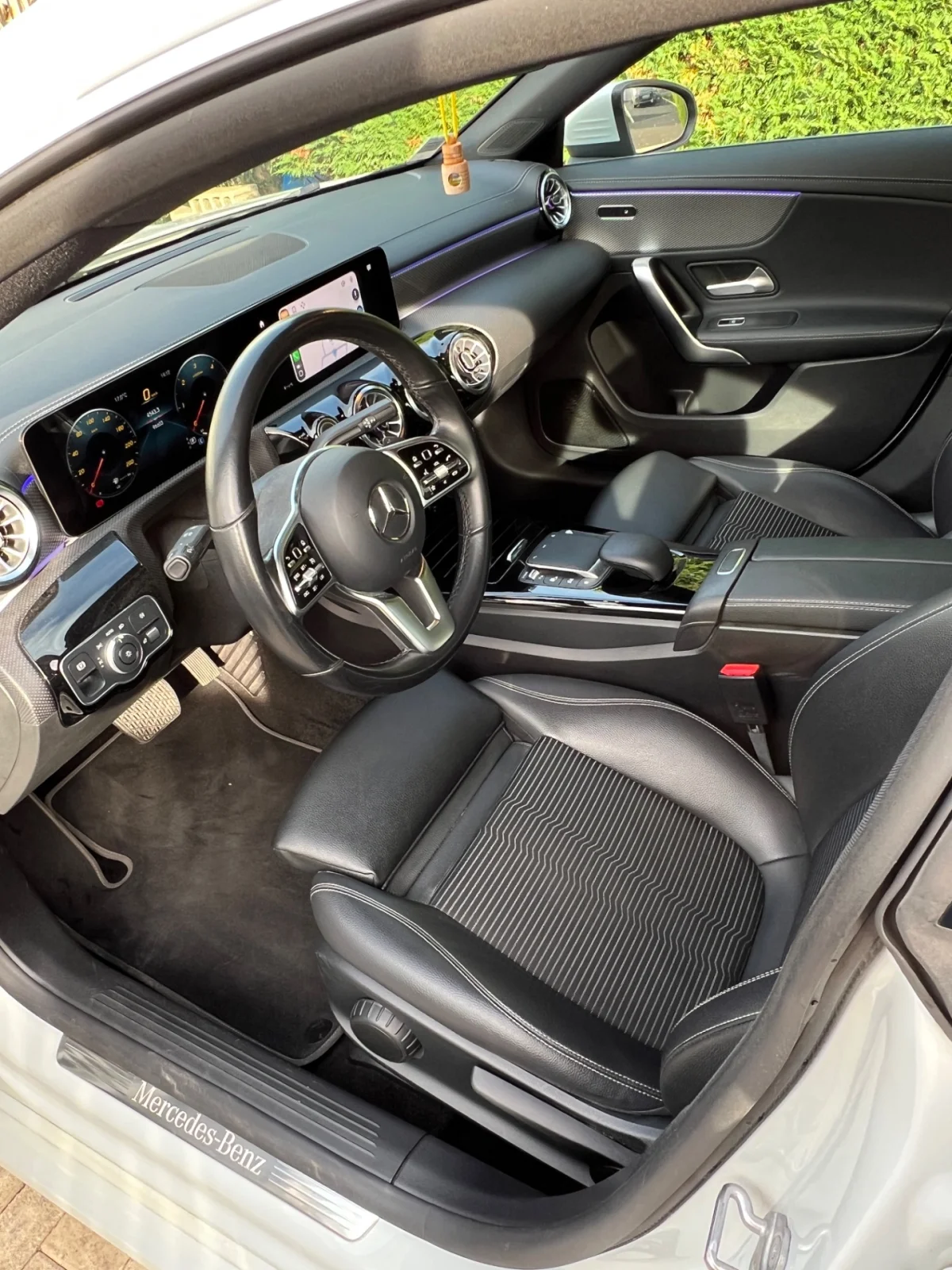 Mercedes-Benz  — photo 9