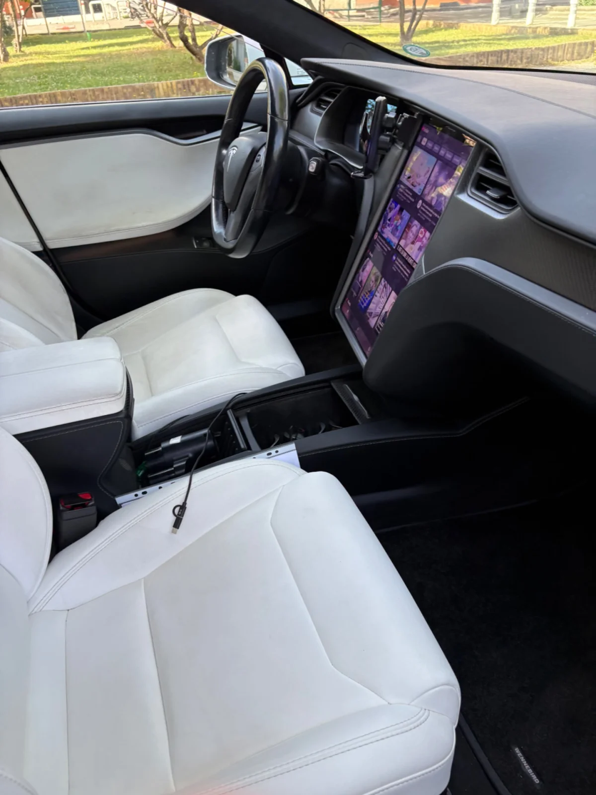 Tesla Model S — photo 2