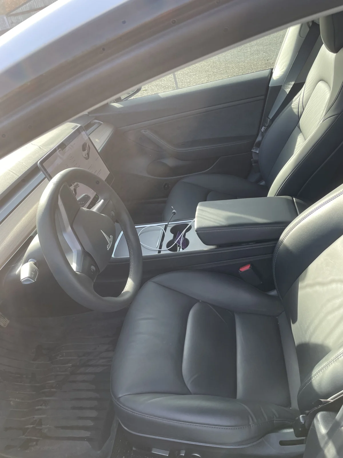 Tesla Model 3 — photo 3