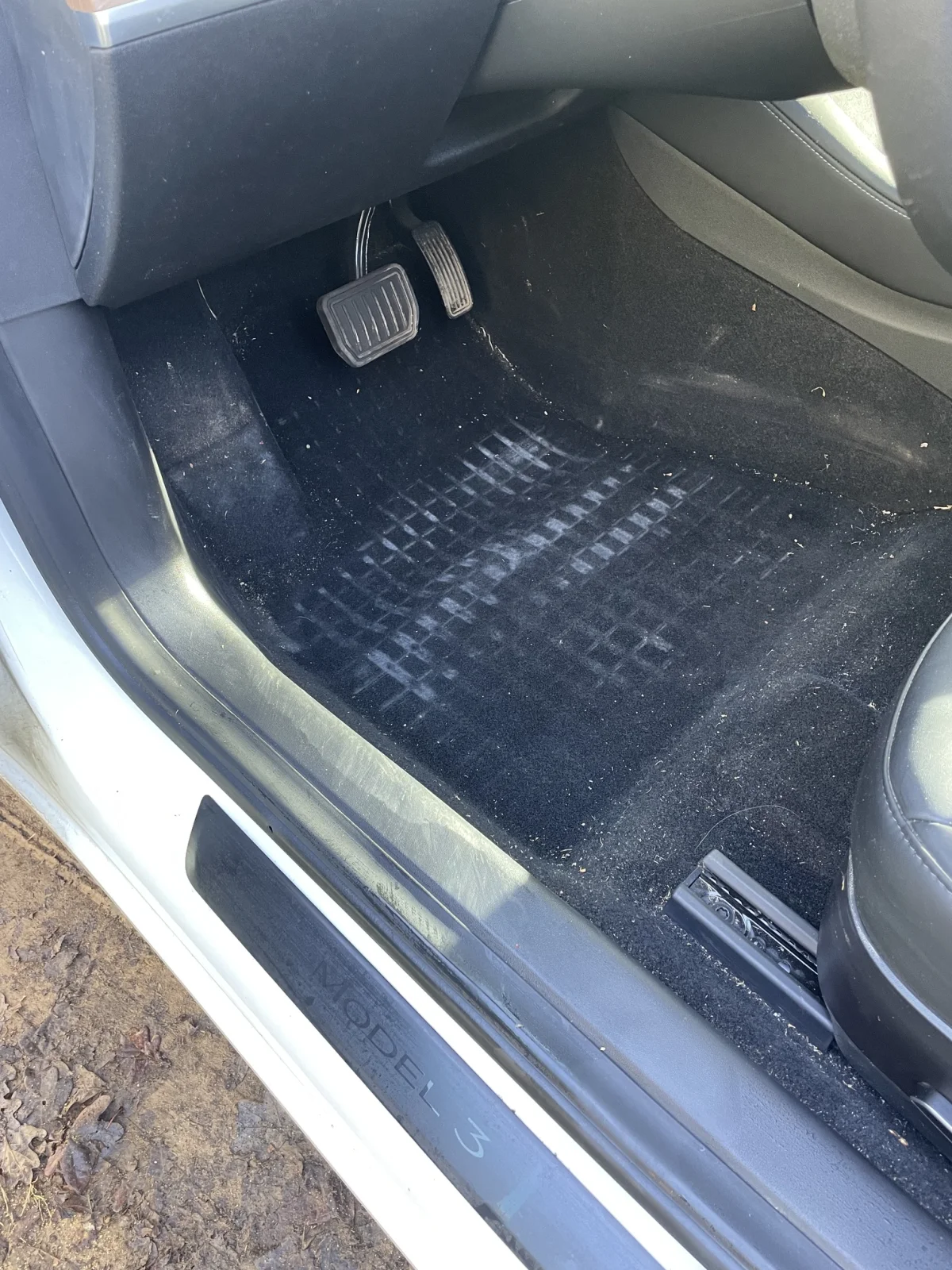 Tesla Model 3 — photo 9