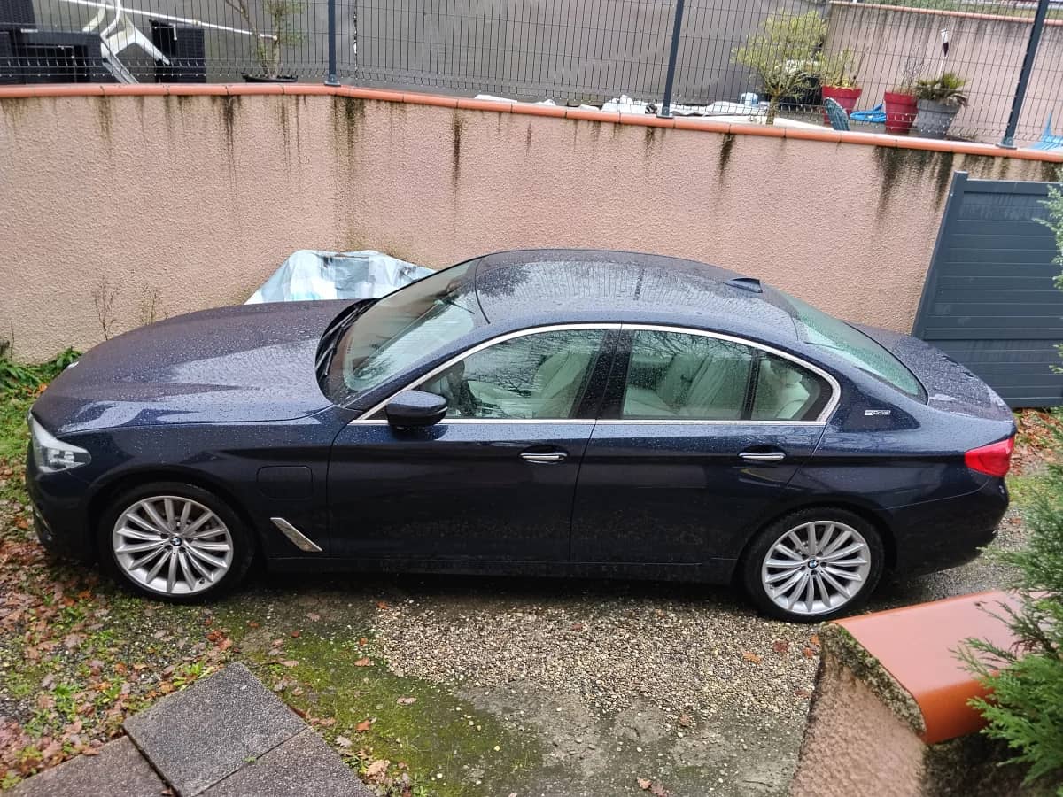 BMW  — photo 1