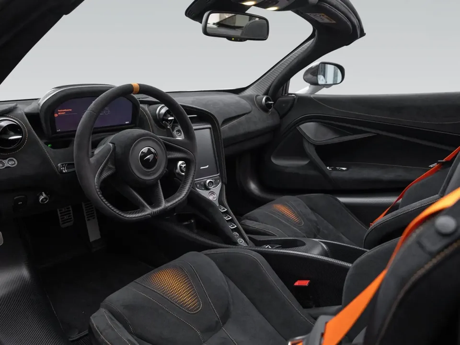 McLaren 765LT — photo 11
