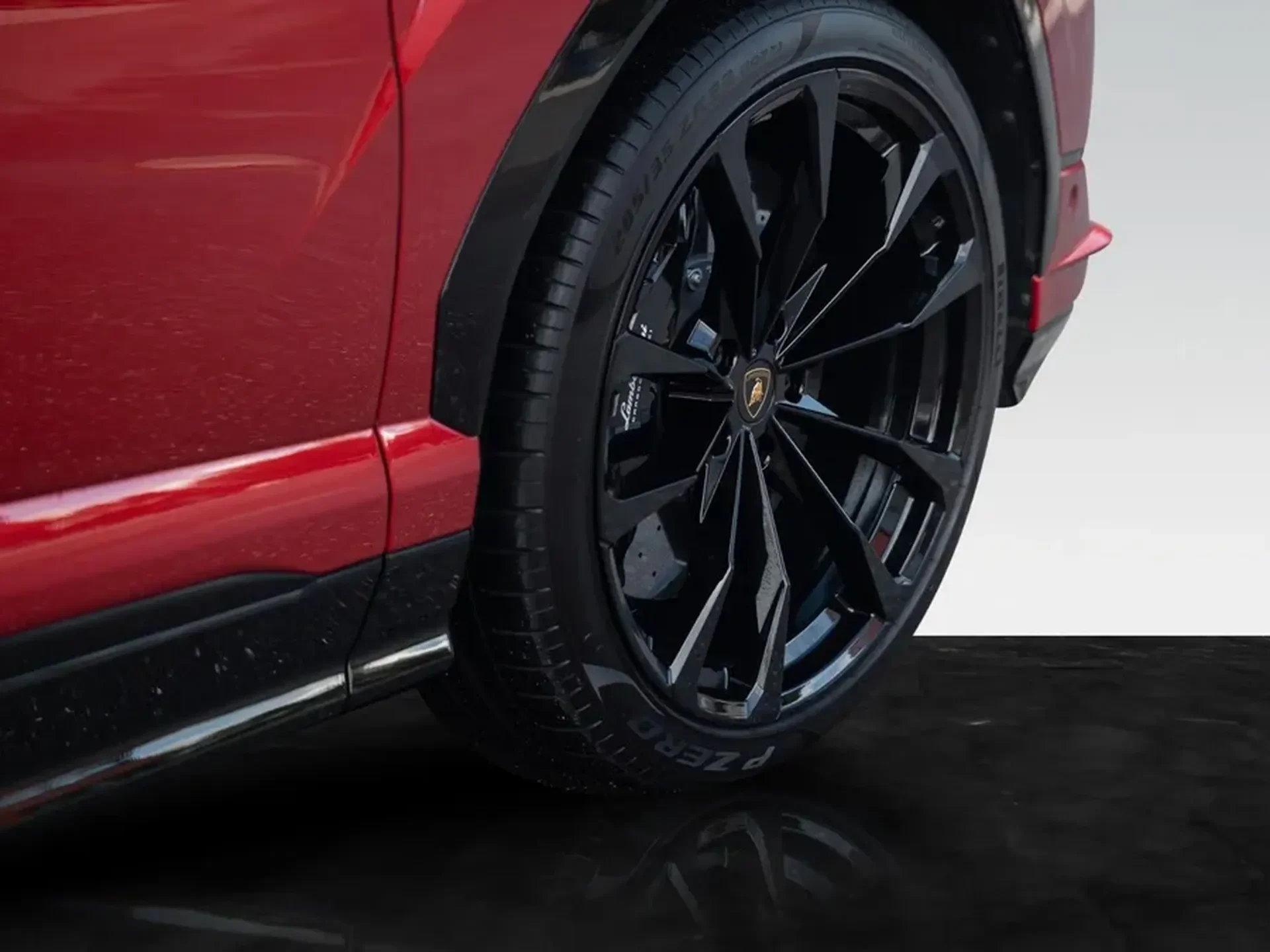 Lamborghini Urus — photo 6