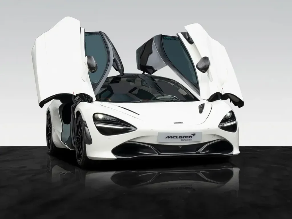McLaren 720S — photo 13