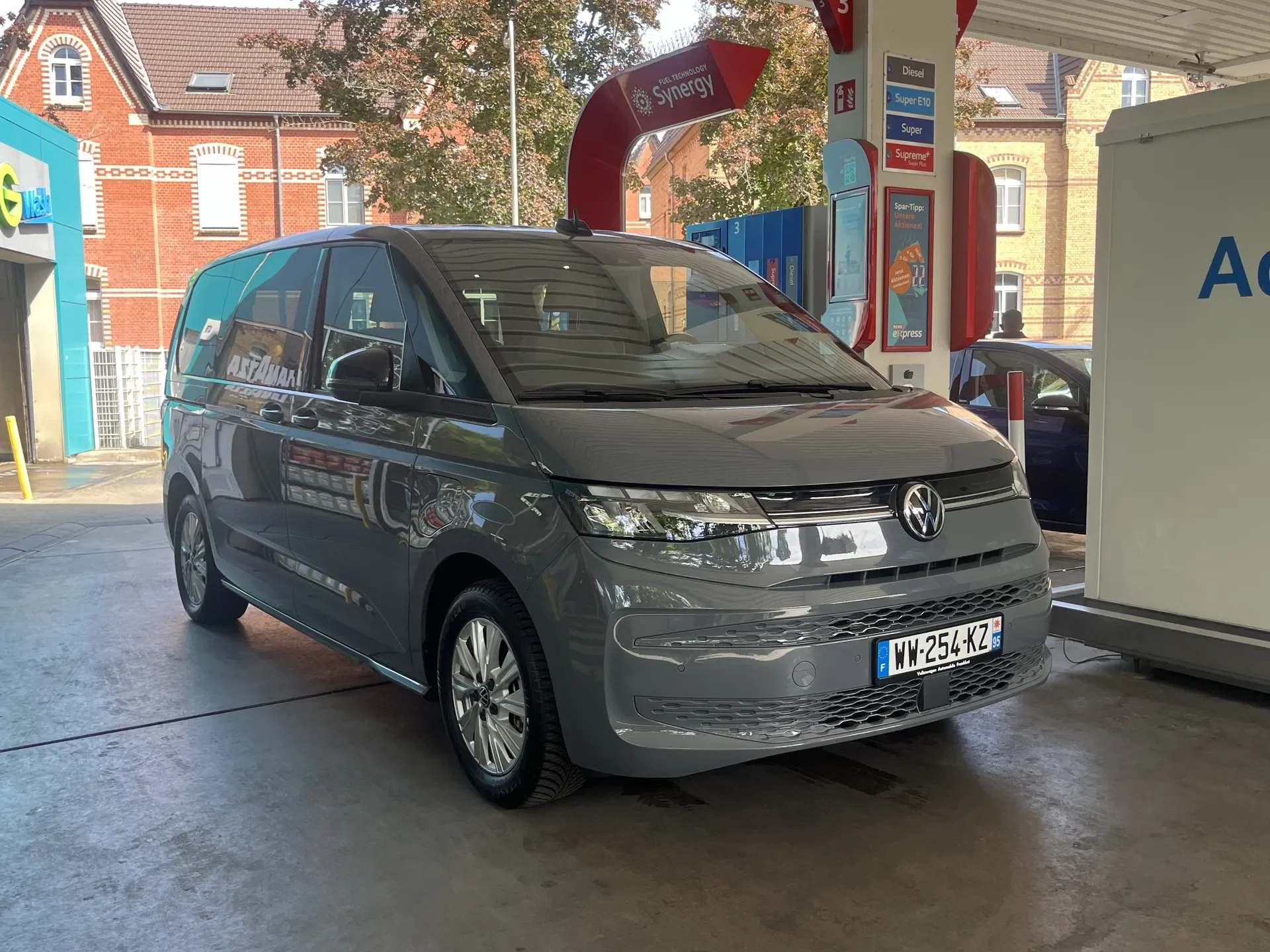 Volkswagen T7 Multivan — photo 11