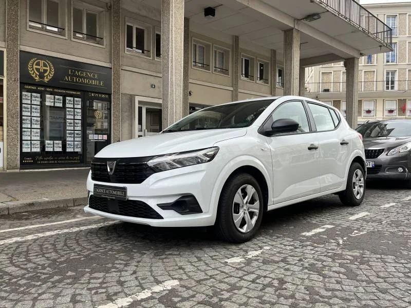 Dacia Sandero — photo 13