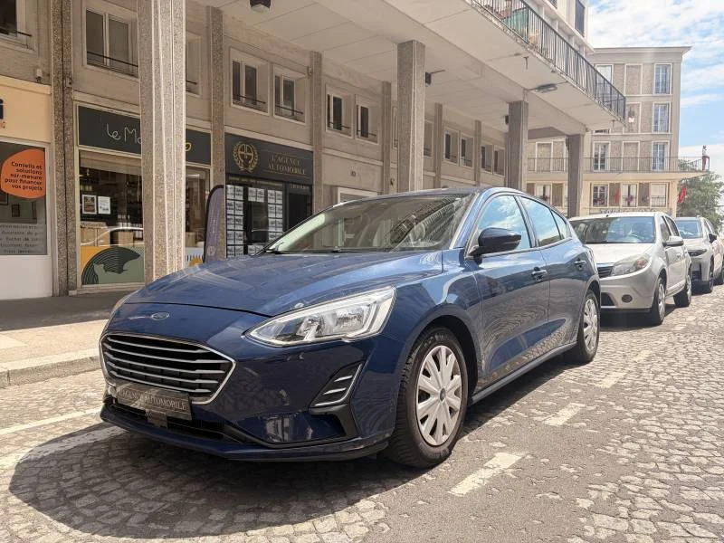 Ford Focus — photo 9