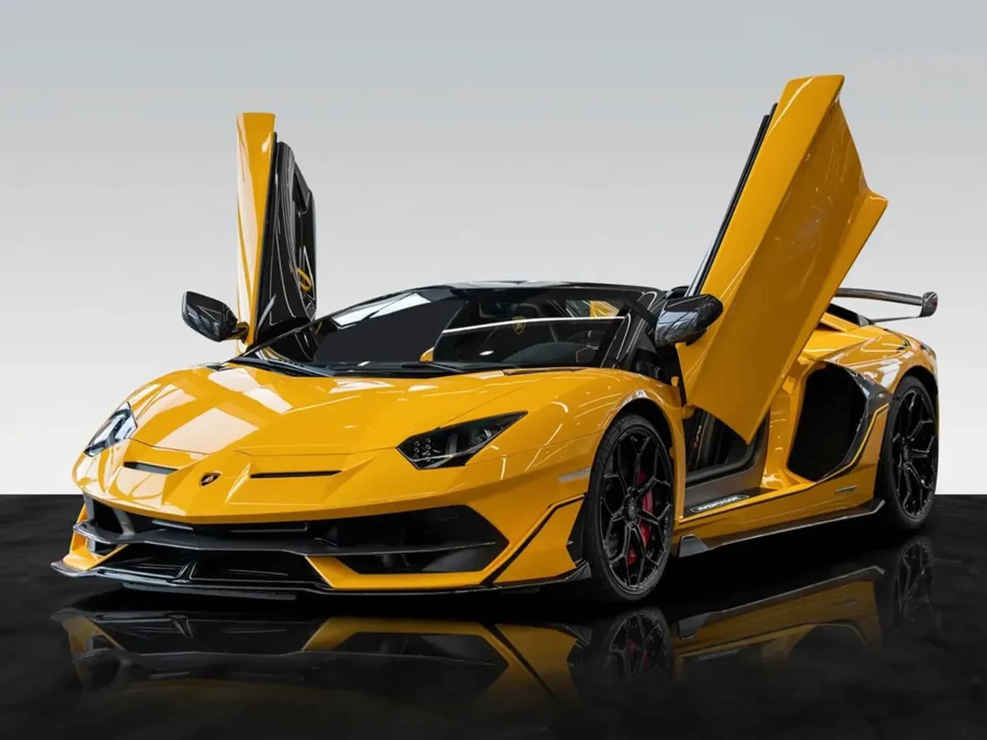 Lamborghini Aventador — photo 5