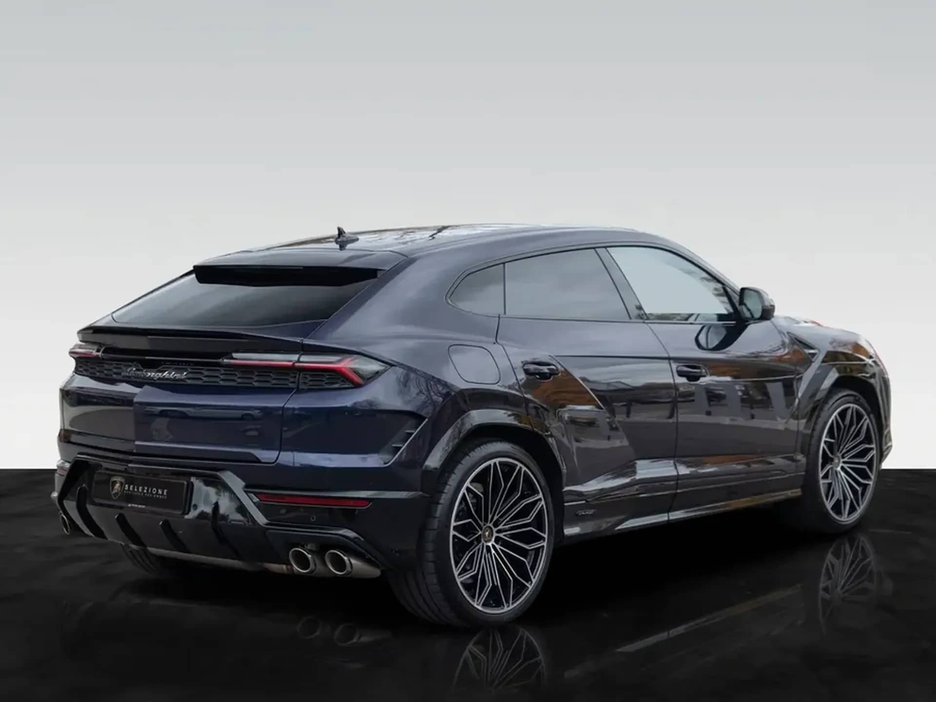 Lamborghini Urus — photo 3