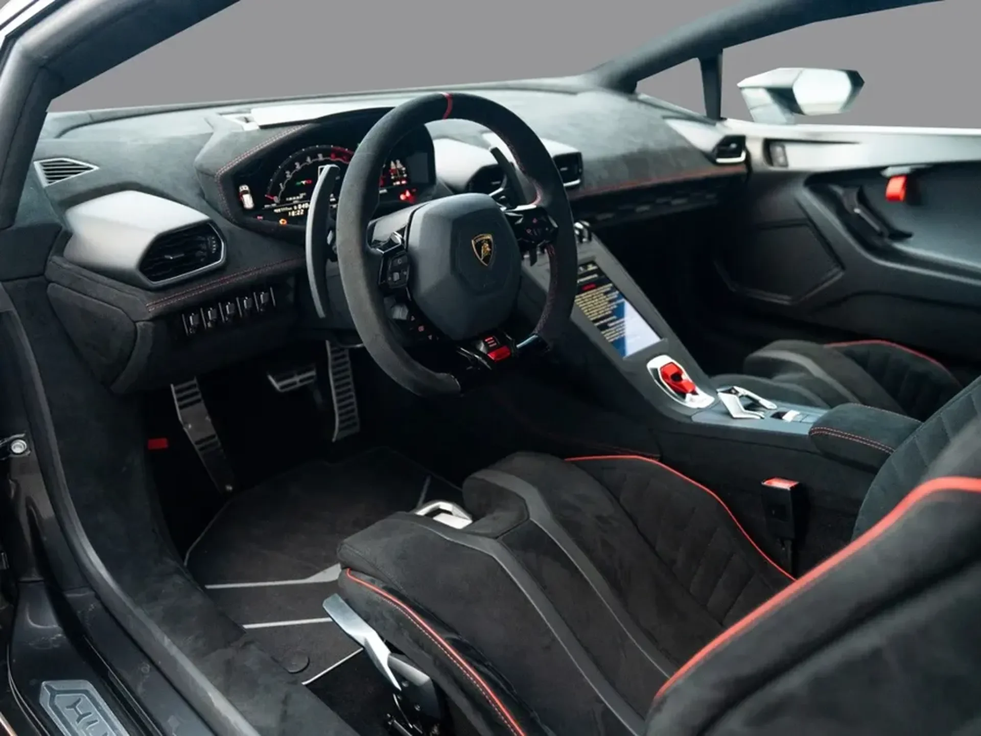 Lamborghini Huracan — photo 8