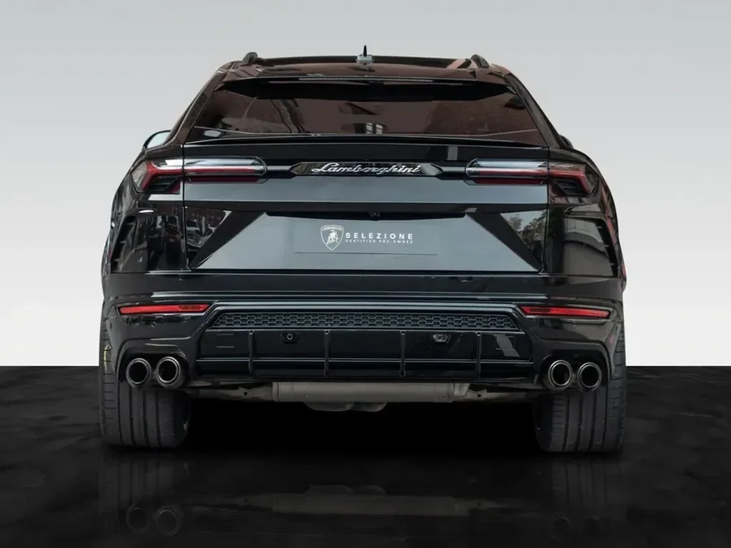 Lamborghini Urus — photo 14