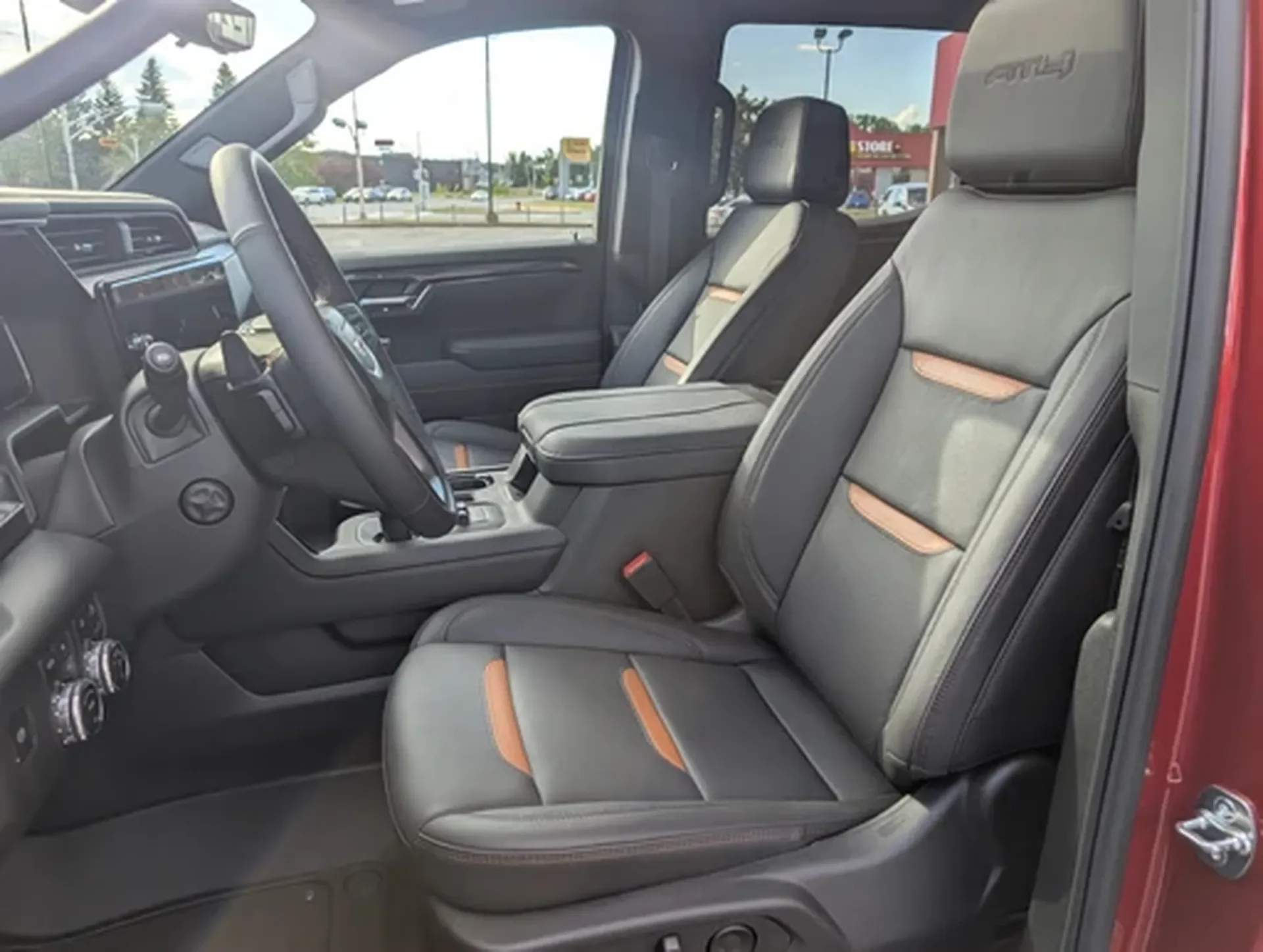 GMC Sierra — photo 6