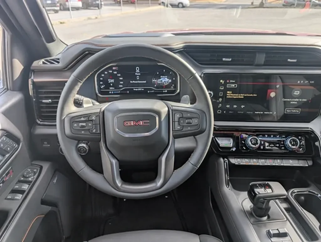 GMC Sierra — photo 12