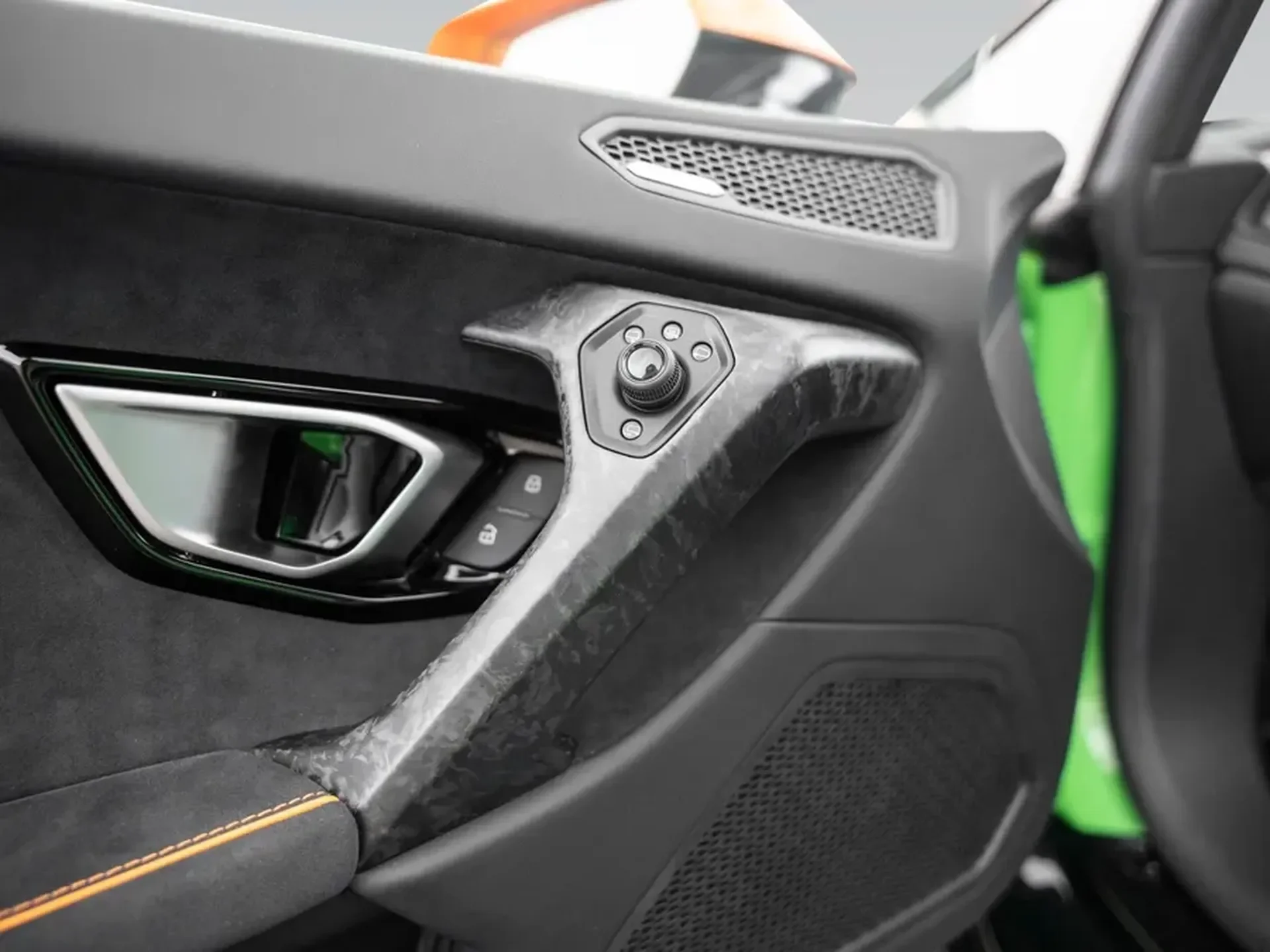 Lamborghini Huracan — photo 9