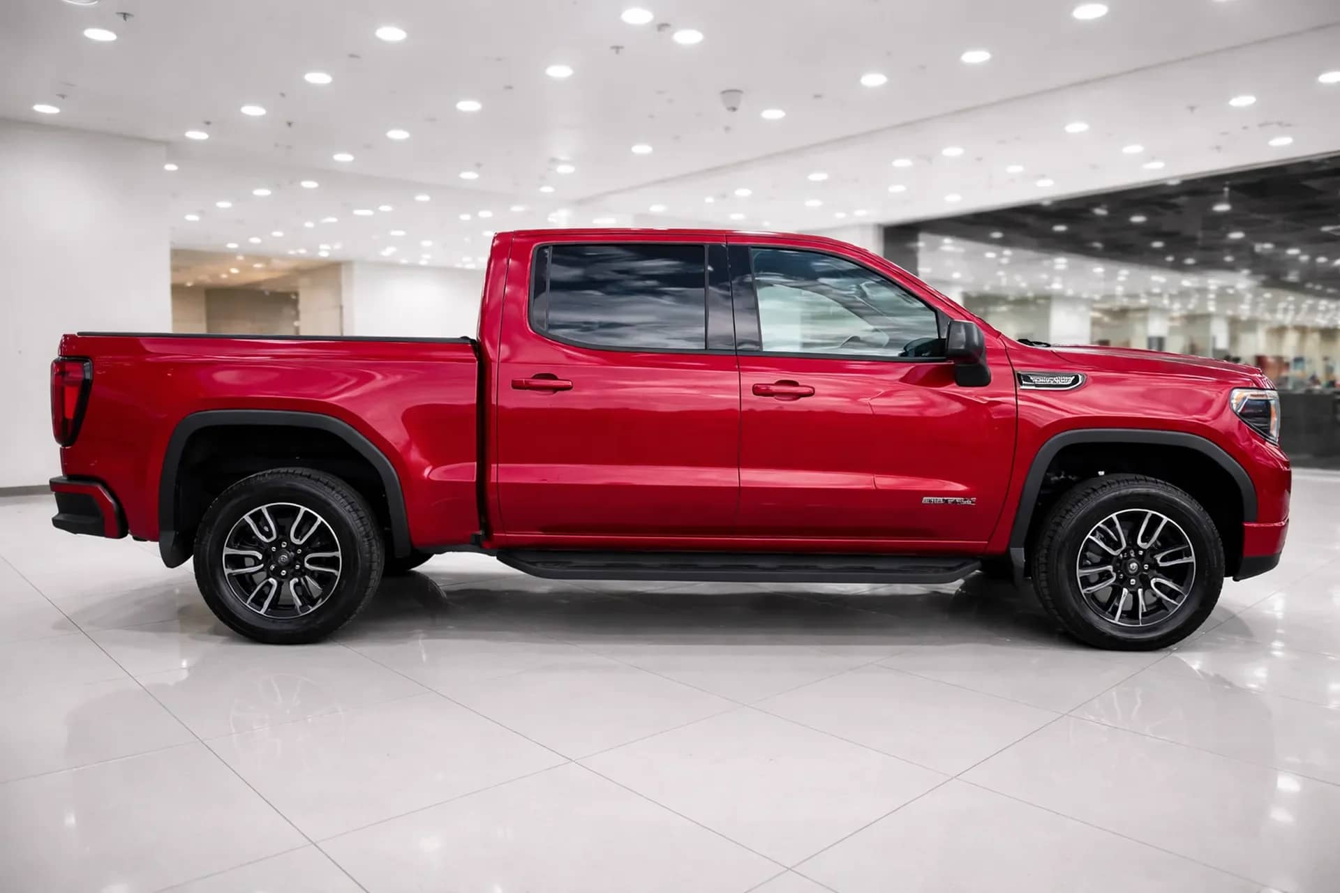 GMC Sierra — photo 3