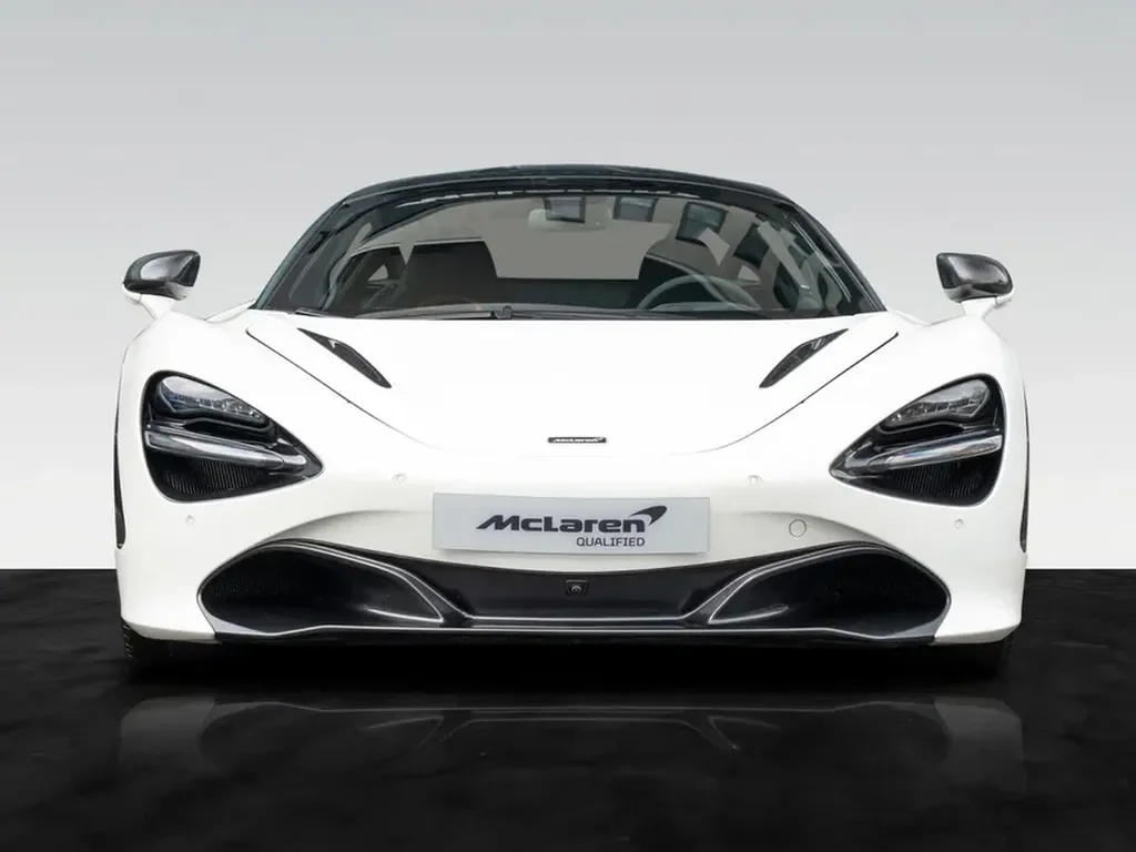 McLaren 720S — photo 14
