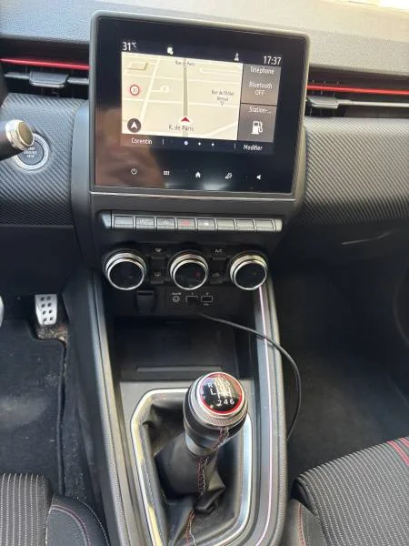 Renault Clio — photo 10