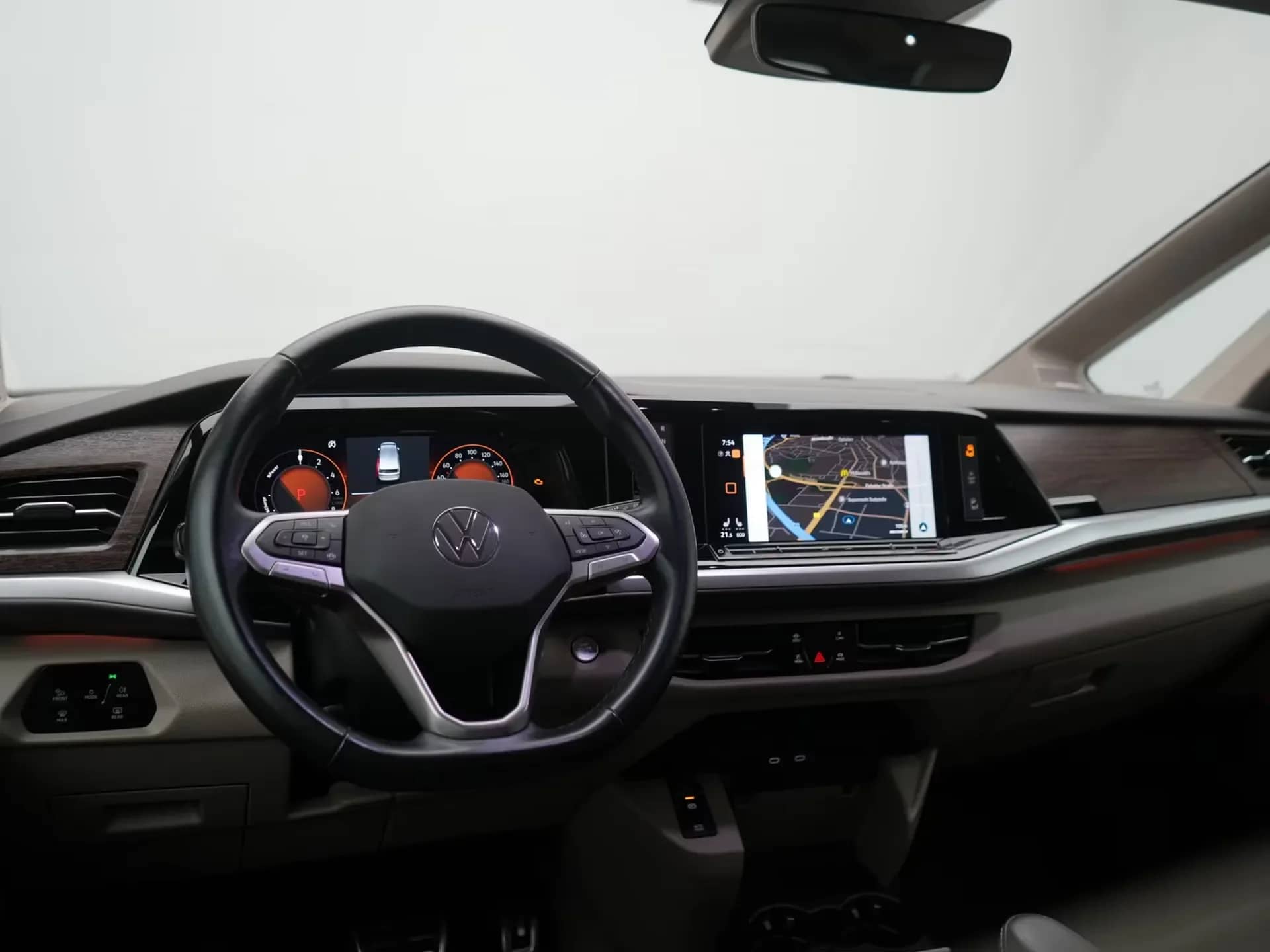 Volkswagen T7 Multivan — photo 4