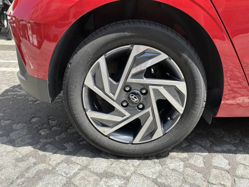 Hyundai i20 — photo 7