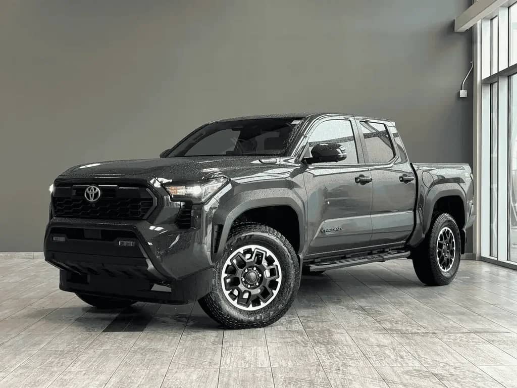 Toyota Tacoma — photo 2