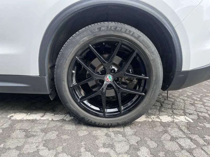 Alfa Romeo Stelvio — photo 3