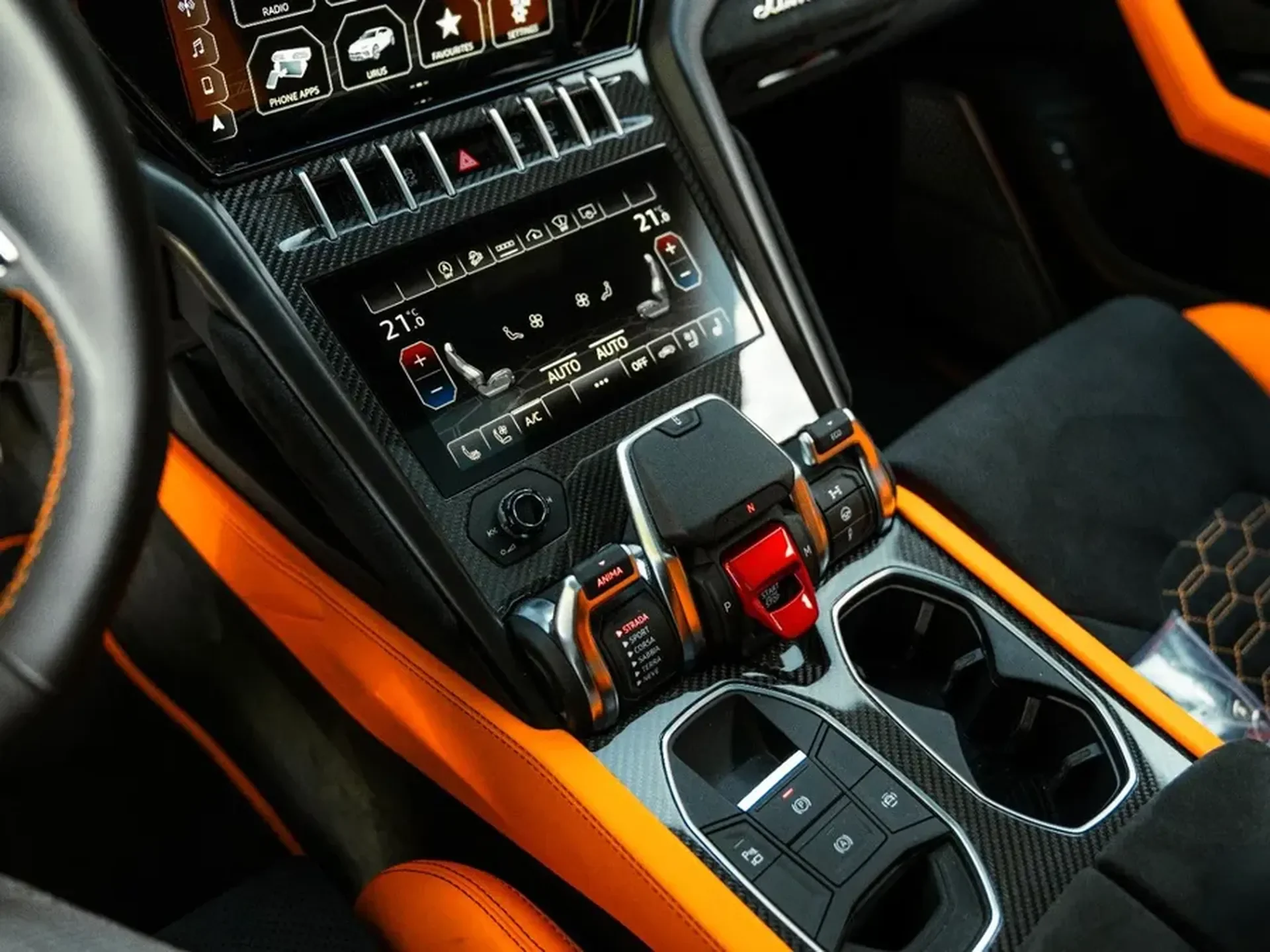 Lamborghini Urus — photo 7