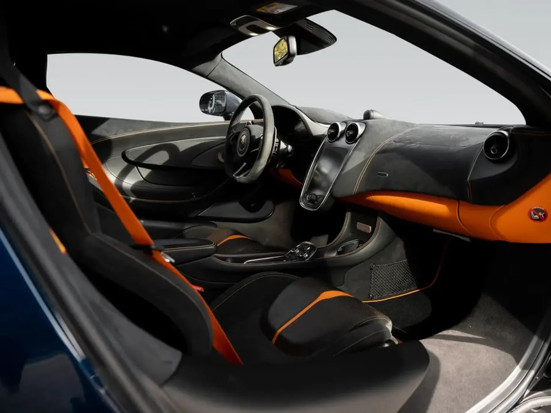 McLaren 570S — photo 9