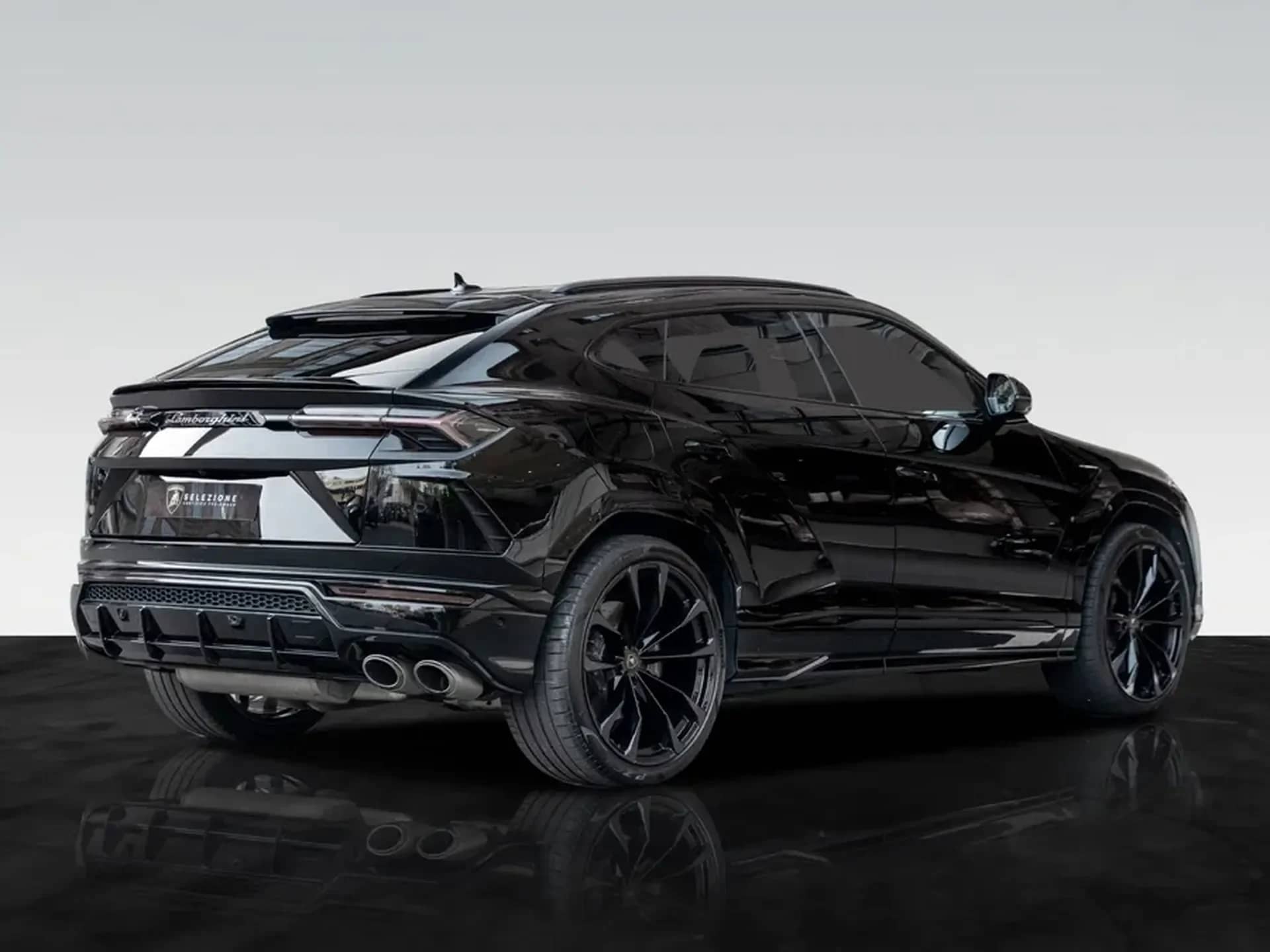 Lamborghini Urus — photo 3