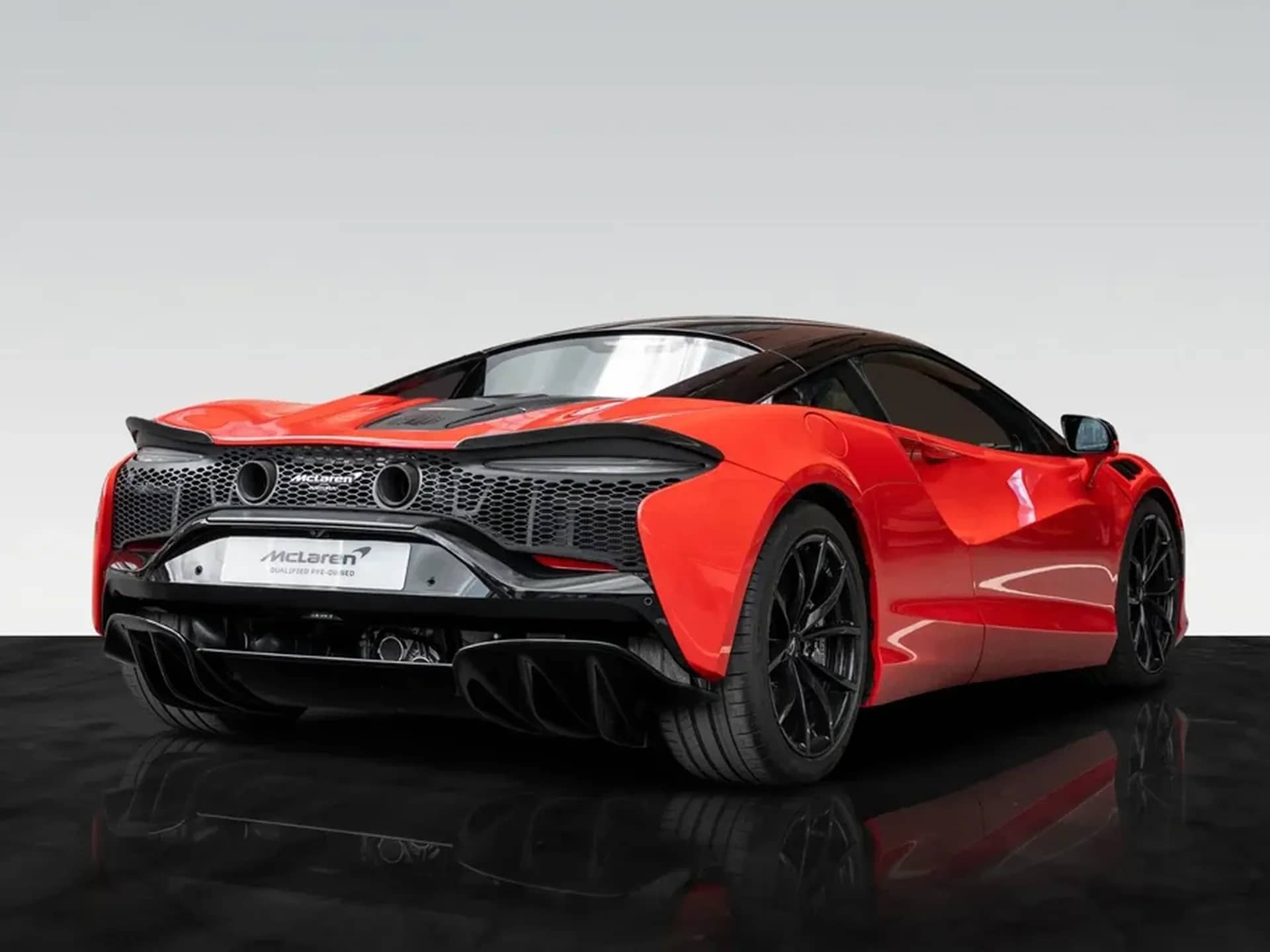 McLaren Artura — photo 5