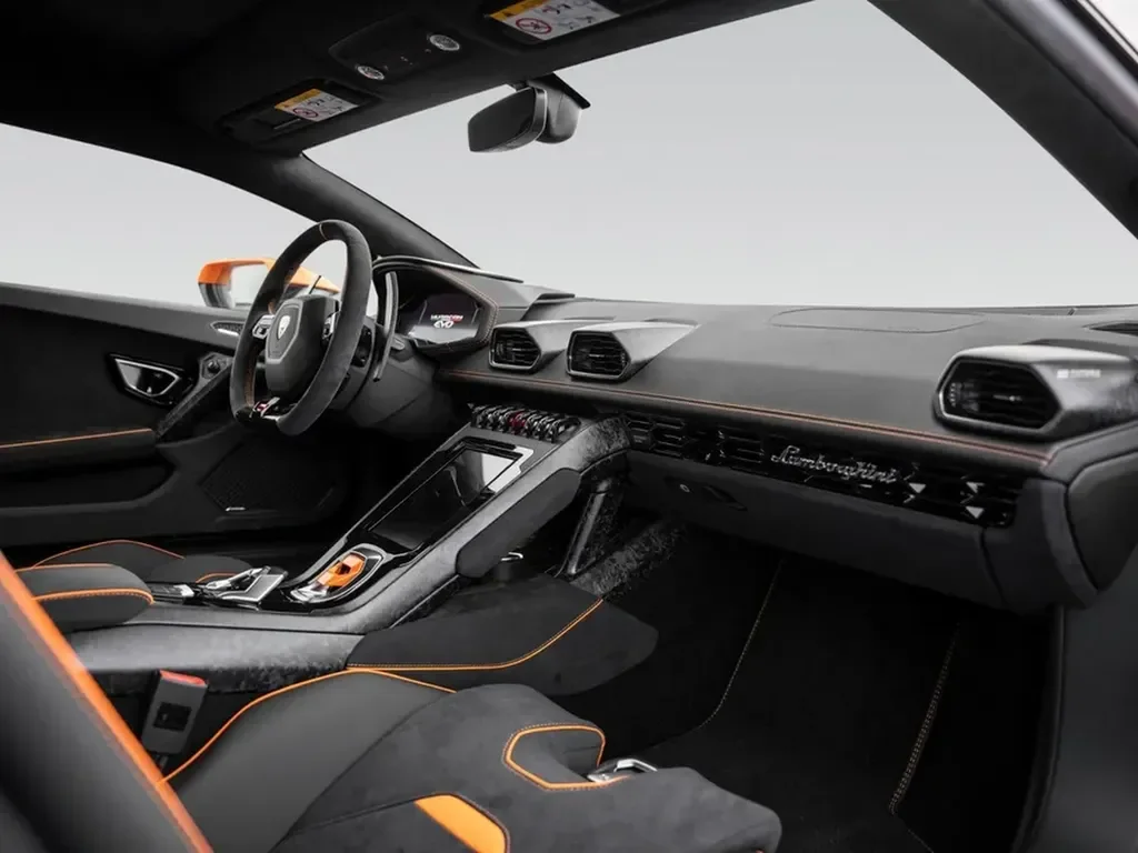 Lamborghini Huracan — photo 15