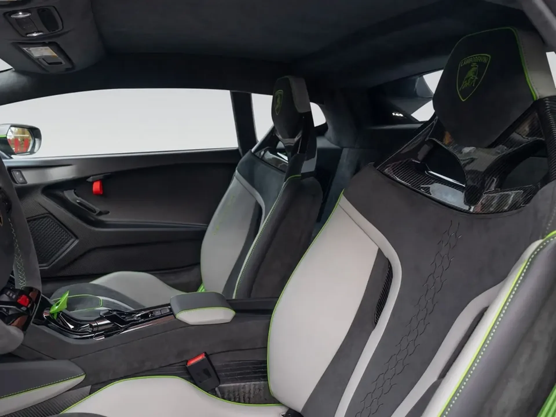 Lamborghini Huracan — photo 7