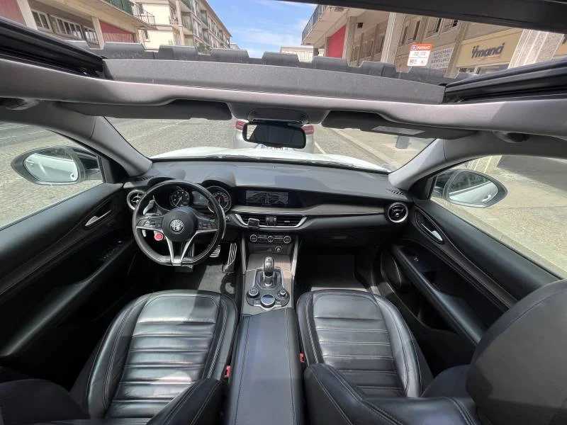 Alfa Romeo Stelvio — photo 9